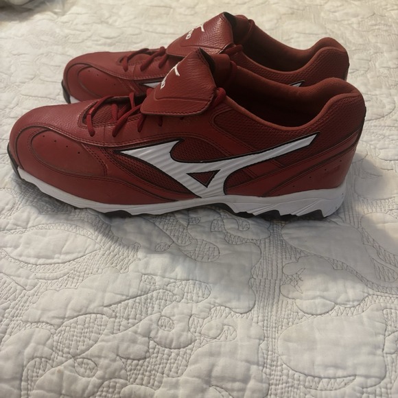 Mizuno Men's Size 14 Red White Metal Cleats, Red Lace Ups, Nine Spikes - Picture 3 of 7